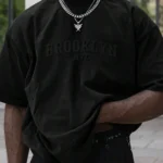 Manfinity Homme Men’s Casual Short Sleeve T-Shirt – Letter Embossed Plain Workwear Tee